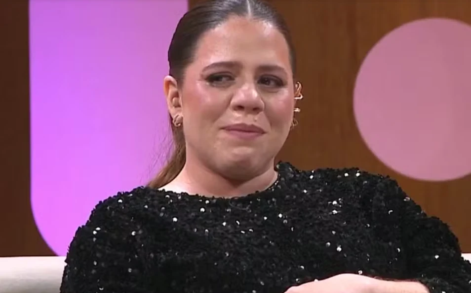Tati Machado chora ao se despedir do 